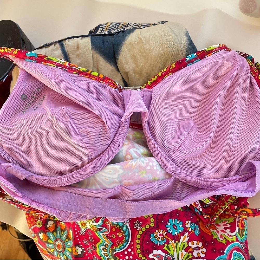 Athleta Tankini Montego Red Paisley Swimsuit Bikini Top side shirring 34 D/DD - Picture 9 of 9